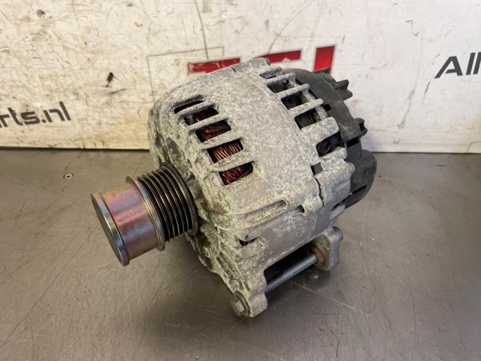 Gebruikte Alternator Volkswagen Golf Sportsvan (AUVS) 1.5 TSI Evo BlueMotion 16V Prijs € 124,63 Inclusief btw aangeboden door TSI-Parts / Allmotorparts B.V.