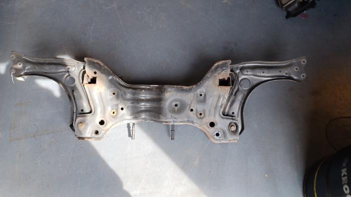 Gebruikte Subframe Skoda Fabia III (NJ3) 1.2 TSI 16V Prijs € 33,00 Margeregeling aangeboden door TSI-Parts / Allmotorparts B.V.