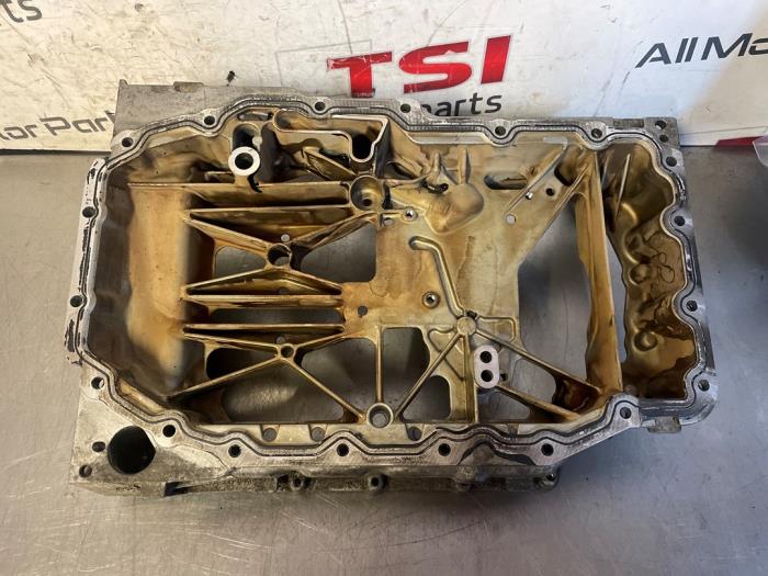 Gebruikte Carterpan Volkswagen Golf VII (AUA) 1.4 TSI 16V Prijs € 75,00 Margeregeling aangeboden door TSI-Parts / Allmotorparts B.V.