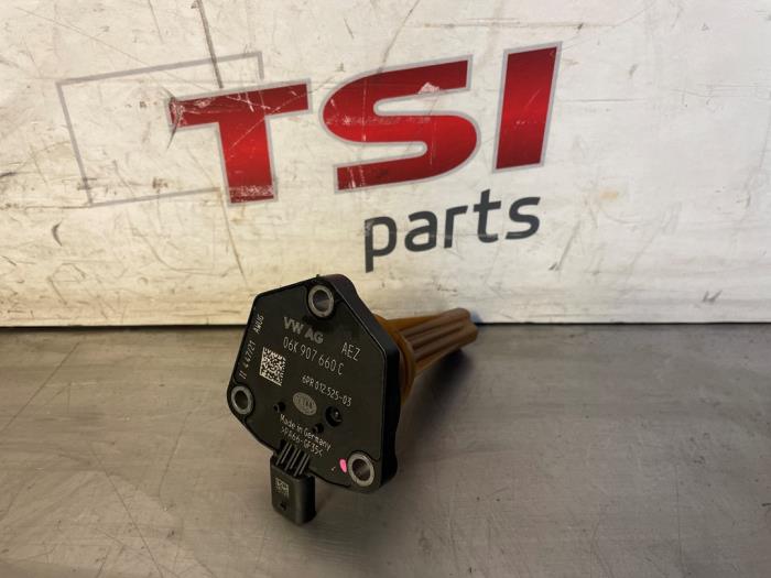 Gebruikte Oliepeil sensor Skoda Octavia Combi (NXAC) 2.0 TSI RS 16V Prijs € 44,50 Margeregeling aangeboden door TSI-Parts / Allmotorparts B.V.