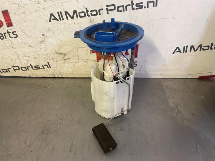 Gebruikte Tank element Pomp Skoda Fabia III (NJ3) 1.2 TSI 16V Prijs € 29,50 Margeregeling aangeboden door TSI-Parts / Allmotorparts B.V.