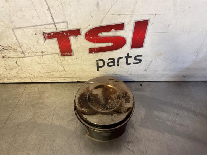 Gebruikte Zuiger Audi RS 5 Sportback (F5A/F5F) 2.9 V6 TFSI 24V Prijs € 150,00 Margeregeling aangeboden door TSI-Parts / Allmotorparts B.V.