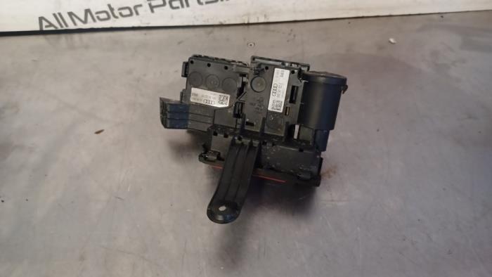 Gebruikte Delco Audi RS 5 Sportback (F5A/F5F) 2.9 V6 TFSI 24V Prijs € 50,00 Margeregeling aangeboden door TSI-Parts / Allmotorparts B.V.