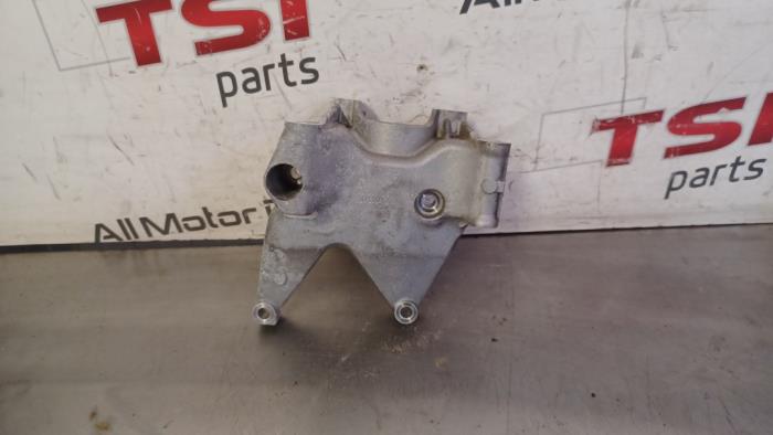 Gebruikte Dynamosteun onder Audi RS 5 Sportback (F5A/F5F) 2.9 V6 TFSI 24V Prijs € 12,00 Margeregeling aangeboden door TSI-Parts / Allmotorparts B.V.