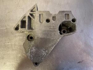 Motorsteun van een Seat Leon (1P1) 2.0 TFSI FR 16V 2007