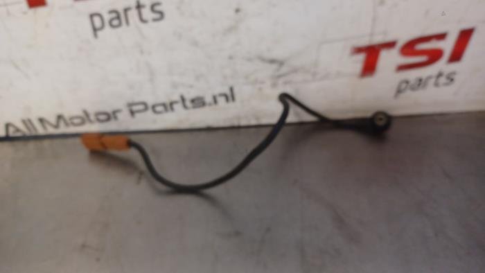 Gebruikte Klopsensor Volkswagen Passat (3B3) 2.0 Prijs € 17,50 Margeregeling aangeboden door TSI-Parts / Allmotorparts B.V.