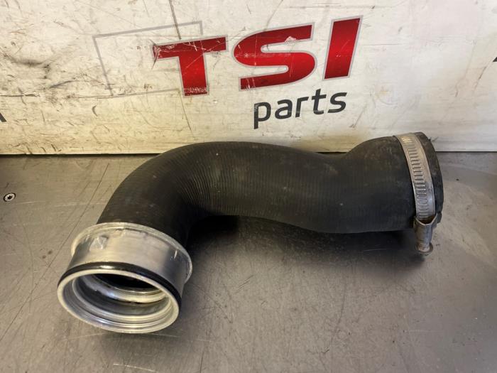 Gebruikte Intercooler Slang Seat Leon (1P1) 2.0 TFSI FR 16V Prijs € 12,50 Margeregeling aangeboden door TSI-Parts / Allmotorparts B.V.