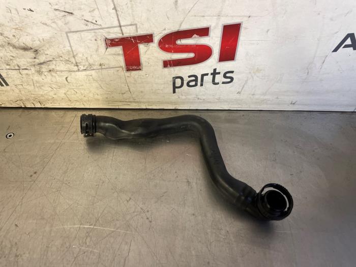 Gebruikte Leiding (diversen) Audi A3 (8P1) 2.0 16V FSI Prijs € 10,00 Margeregeling aangeboden door TSI-Parts / Allmotorparts B.V.