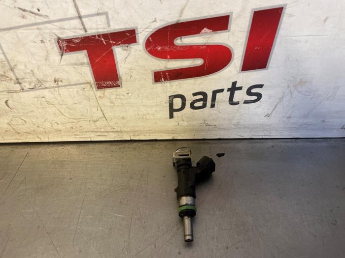 Gebruikte Injector (benzine injectie) Volkswagen Golf V (1K1) 3.2 R32 V6 24V 4Motion Prijs € 150,00 Margeregeling aangeboden door TSI-Parts / Allmotorparts B.V.