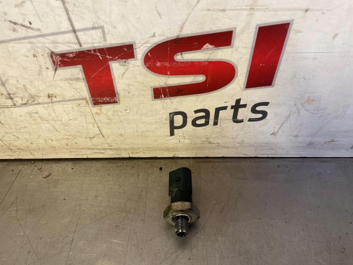 Gebruikte Schakelaar Oliedruk Audi A6 Avant (C7) 3.0 TDI V6 24V Quattro Prijs € 10,00 Margeregeling aangeboden door TSI-Parts / Allmotorparts B.V.