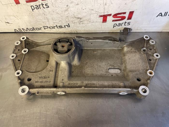 Gebruikte Subframe Seat Leon (1P1) 2.0 TFSI FR 16V Prijs € 14,50 Margeregeling aangeboden door TSI-Parts / Allmotorparts B.V.