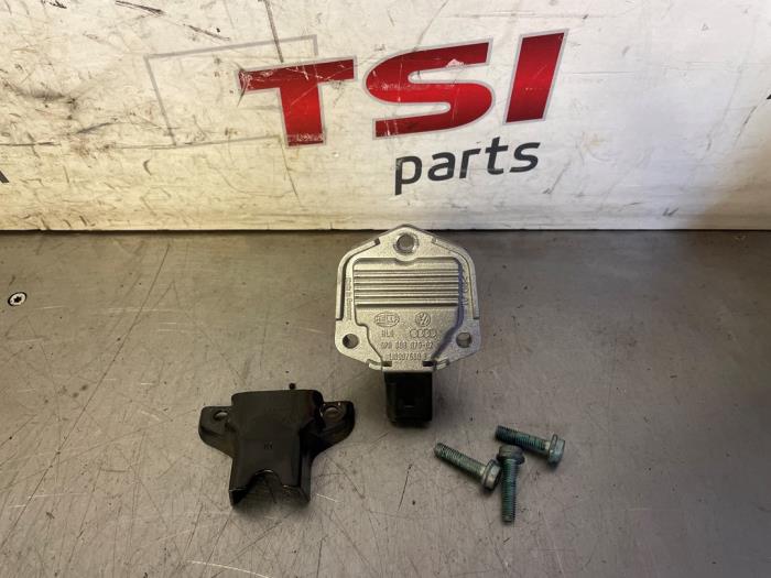 Gebruikte Oliepeil sensor Volkswagen Golf IV (1J1) 1.9 TDI Prijs € 19,50 Margeregeling aangeboden door TSI-Parts / Allmotorparts B.V.