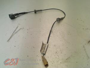 Gebruikte Diversen Renault Master III (FV) 2.3 dCi 145 16V FWD Prijs € 15,75 Margeregeling aangeboden door C&J Bedrijfsauto's & Onderdelen