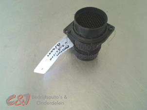 Gebruikte Luchthoeveelheidsmeter Renault Master II (FD/HD) 2.5 dCi 16V Prijs € 26,25 Margeregeling aangeboden door C&J Bedrijfsauto's & Onderdelen