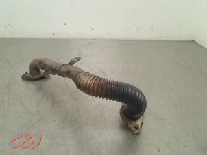 Gebruikte EGR Buis Opel Vivaro 2.0 CDTI Prijs € 21,00 Margeregeling aangeboden door C&J Bedrijfsauto's & Onderdelen