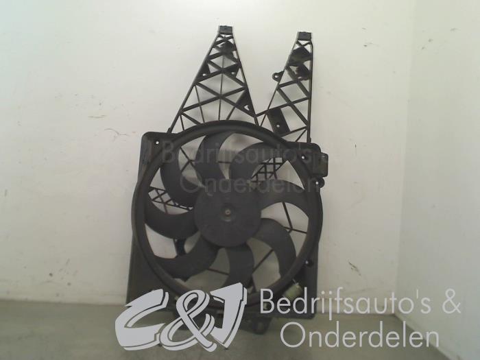 Windtunnel van een Opel Combo 1.3 CDTI 16V ecoFlex 2012