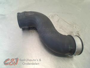 Gebruikte Intercooler Slang Mercedes Vito (639.6) 2.2 109 CDI 16V Prijs € 21,00 Margeregeling aangeboden door C&J Bedrijfsauto's & Onderdelen