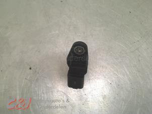 Gebruikte Sensor Nokkenas Opel Vivaro 2.0 CDTI Prijs € 15,75 Margeregeling aangeboden door C&J Bedrijfsauto's & Onderdelen