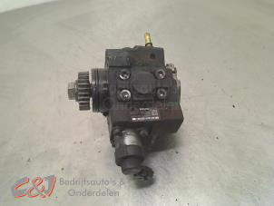 Gebruikte Dieselpomp Opel Vivaro 2.0 CDTI Prijs € 183,75 Margeregeling aangeboden door C&J Bedrijfsauto's & Onderdelen