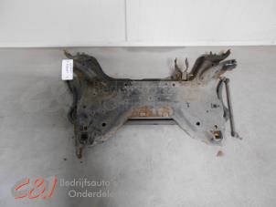 Gebruikte Subframe Peugeot Partner (GC/GF/GG/GJ/GK) 1.6 HDI 75 16V Prijs € 105,00 Margeregeling aangeboden door C&J Bedrijfsauto's & Onderdelen