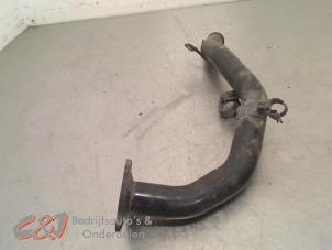 Gebruikte Intercooler Buis Fiat Fiorino (225) 1.3 JTD 16V Multijet Prijs € 21,00 Margeregeling aangeboden door C&J Bedrijfsauto's & Onderdelen