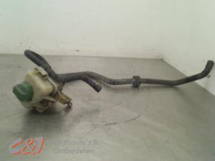 Gebruikte Stuurbekrachtiging Olie Reservoir Volkswagen Transporter T5 1.9 TDi Prijs € 31,50 Margeregeling aangeboden door C&J Bedrijfsauto's & Onderdelen