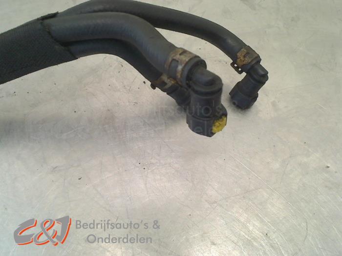 Brandstofleiding van een Volkswagen Crafter 2.0 BiTDI 2013