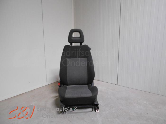 Stoel links Opel Combo