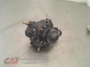 Gebruikte Dieselpomp Renault Trafic Passenger (1JL/2JL/3JL/4JL) 1.6 dCi 95 Prijs € 236,25 Margeregeling aangeboden door C&J Bedrijfsauto's & Onderdelen