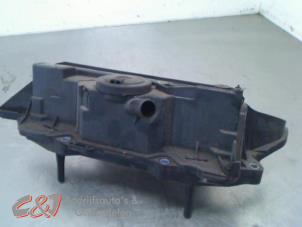 Gebruikte Carterventilatie Renault Trafic (1FL/2FL/3FL/4FL) 1.6 dCi 115 Prijs € 31,50 Margeregeling aangeboden door C&J Bedrijfsauto's & Onderdelen