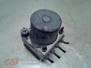 Gebruikte ABS Pomp Peugeot Expert (G9) 1.6 HDi 90 Prijs € 36,75 Margeregeling aangeboden door C&J Bedrijfsauto's & Onderdelen