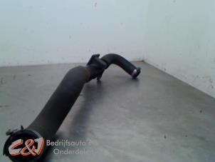 Gebruikte Intercooler Buis Renault Kangoo Express (FW) 1.5 dCi 70 Prijs € 21,00 Margeregeling aangeboden door C&J Bedrijfsauto's & Onderdelen