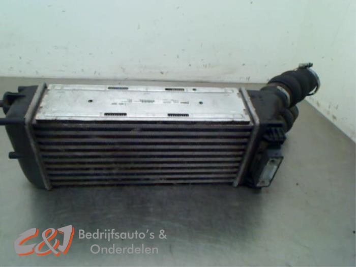 Gebruikte Intercooler Citroen Berlingo 1.6 Hdi 75 Prijs € 15,75 Margeregeling aangeboden door C&J Bedrijfsauto's & Onderdelen