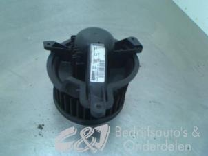 Gebruikte Kachel Ventilatiemotor Citroen Berlingo 1.9 Di Prijs € 68,25 Margeregeling aangeboden door C&J bedrijfsauto's & onderdelen