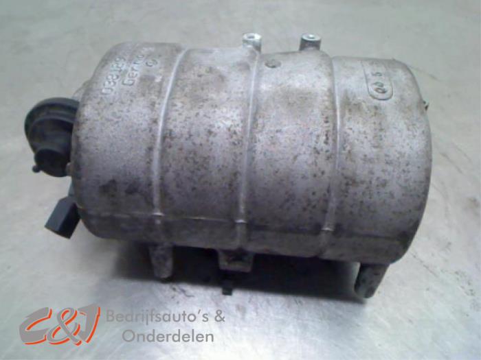 Gebruikte Spruitstuk Inlaat Volkswagen Caddy III (2KA,2KH,2CA,2CH) 2.0 SDI Prijs € 26,25 Margeregeling aangeboden door C&J Bedrijfsauto's & Onderdelen