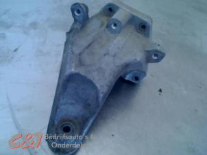 Gebruikte Motorrubber Mercedes Vito (639.7) 2.2 115 CDI 16V Prijs € 47,25 Margeregeling aangeboden door C&J Bedrijfsauto's & Onderdelen