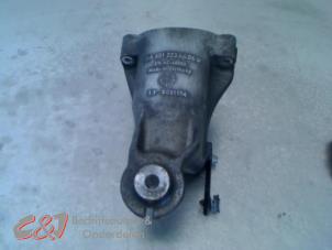 Gebruikte Motorrubber Mercedes Vito (639.7) 2.2 115 CDI 16V Prijs € 42,00 Margeregeling aangeboden door C&J Bedrijfsauto's & Onderdelen