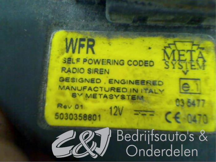 Alarm sirene van een Renault Master IV (MA/MB/MC/MD/MH/MF/MG/MH) 2.3 dCi 16V 2012