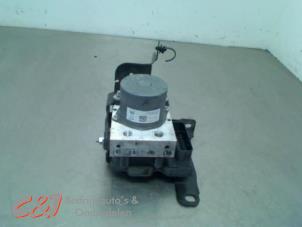 Gebruikte ABS Pomp Opel Combo Cargo 1.5 CDTI 75 Prijs € 78,75 Margeregeling aangeboden door C&J Bedrijfsauto's & Onderdelen