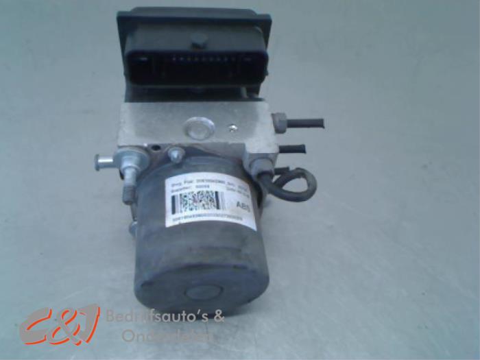 Gebruikte ABS Pomp Citroen Jumper (U9) 2.0 BlueHDi 130 Prijs € 47,25 Margeregeling aangeboden door C&J Bedrijfsauto's & Onderdelen