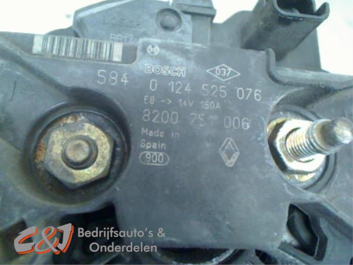 Dynamo van een Opel Movano (4A1; 4A2; 4B2; 4B3; 4C2; 4C3) 2.5 CDTI 16V DPF 2007