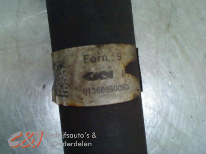 Aandrijfas rechts-voor van een Citroën Jumper (U9) 2.2 HDi 130 2015