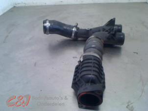 Gebruikte Intercooler Buis Citroen Berlingo 1.6 HDI 16V 75 Prijs € 21,00 Margeregeling aangeboden door C&J Bedrijfsauto's & Onderdelen