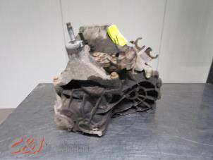 Gebruikte Versnellingsbak Ford Transit Connect 1.8 Tddi Prijs € 288,75 Margeregeling aangeboden door C&J Bedrijfsauto's & Onderdelen