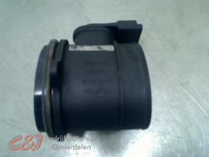 Gebruikte Luchthoeveelheidsmeter Citroen Jumpy (G9) 1.6 HDI 16V Prijs € 63,00 Margeregeling aangeboden door C&J Bedrijfsauto's & Onderdelen