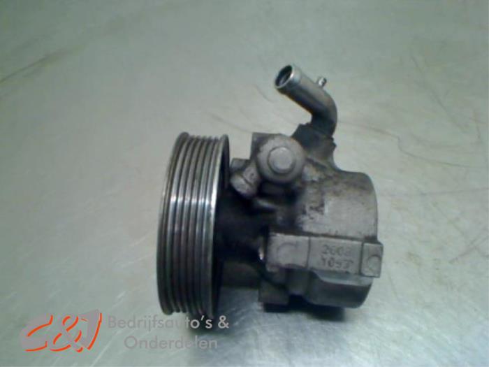 Gebruikte Pomp Servo Fiat Doblo Cargo (263) 1.3 MJ 16V Euro 4 Prijs € 19,95 Margeregeling aangeboden door C&J Bedrijfsauto's & Onderdelen