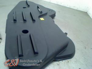 Gebruikte Distributiedeksel Peugeot Boxer (U9) 2.2 HDi 150 Prijs € 21,00 Margeregeling aangeboden door C&J Bedrijfsauto's & Onderdelen