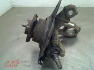 Gebruikte Fusee links-voor Peugeot Boxer (U9) 2.2 HDi 150 Prijs € 47,25 Margeregeling aangeboden door C&J Bedrijfsauto's & Onderdelen