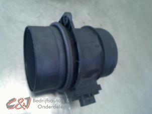 Gebruikte Luchthoeveelheidsmeter Volkswagen Transporter T6 2.0 TDI 150 Prijs € 42,00 Margeregeling aangeboden door C&J Bedrijfsauto's & Onderdelen