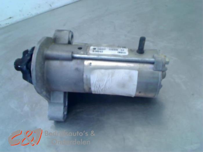 Startmotor van een Ford Transit Connect (PJ2) 1.6 TDCi 16V 75 2015
